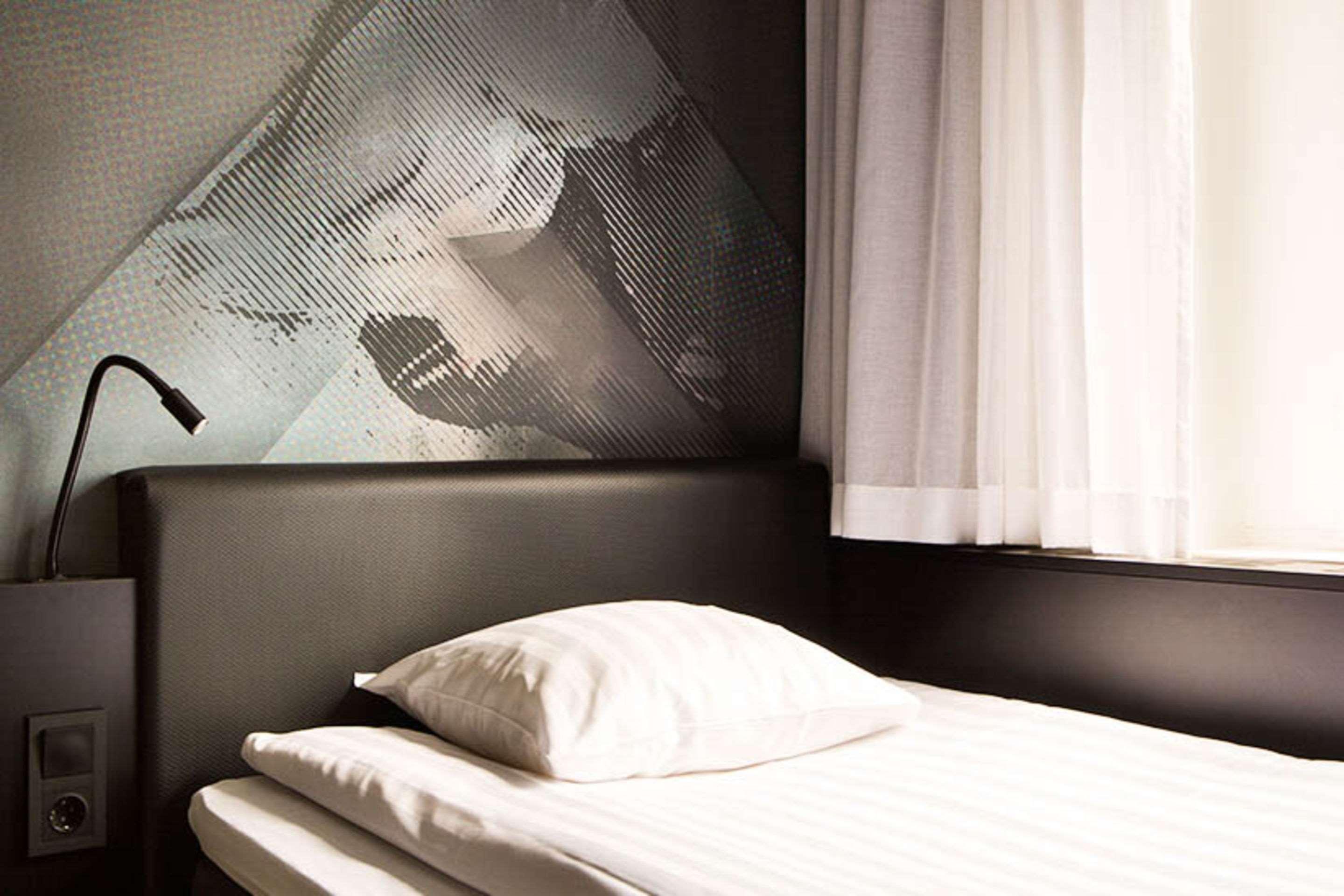 Comfort Hotel Xpress Stockholm Central Bagian luar foto